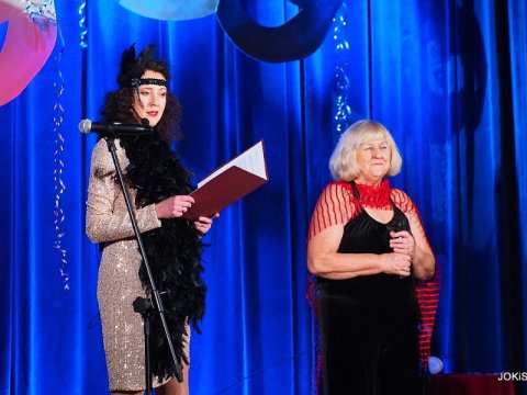 2cae6ac2b236aea03b7b2d78a282960f